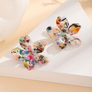 Rhinestone Decor color block flower stud earrings